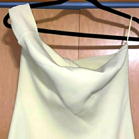 Safiyaa One shoulders Dress - Picture 5 of 16